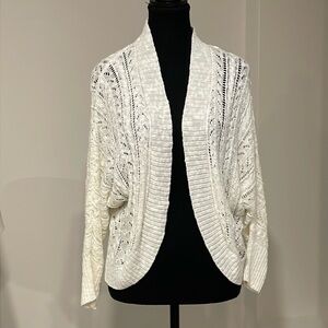Denver Hayes Pretty cocoon Style Knit Open Shrug .